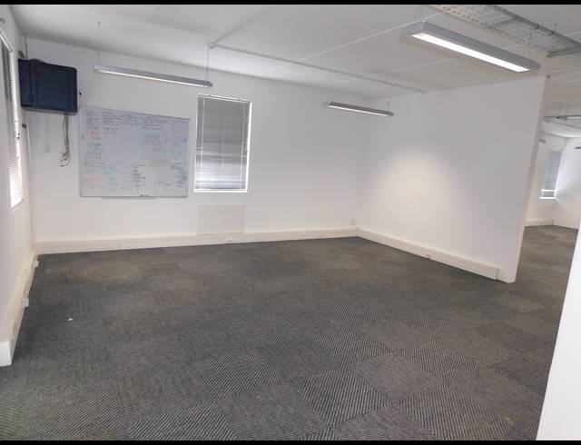 119M² OFFICE RENTED IN WESTLAKE